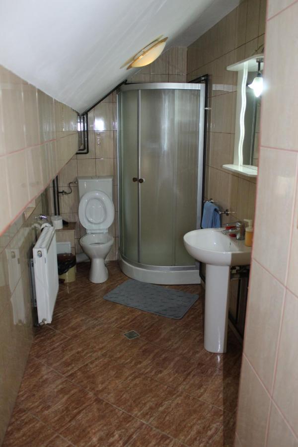 Cameră dublă standard cu baie comună