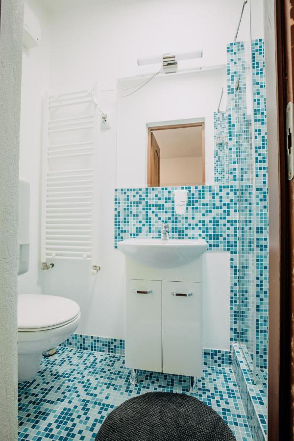 Twin Room with Bathroom