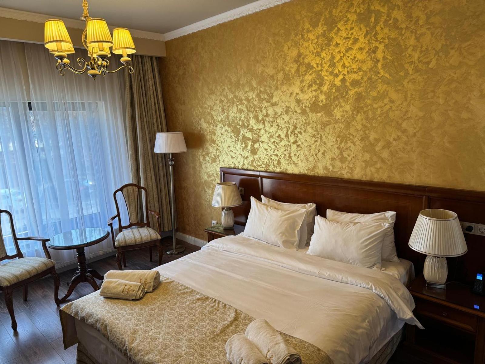 Cameră dublă cu cadă spa