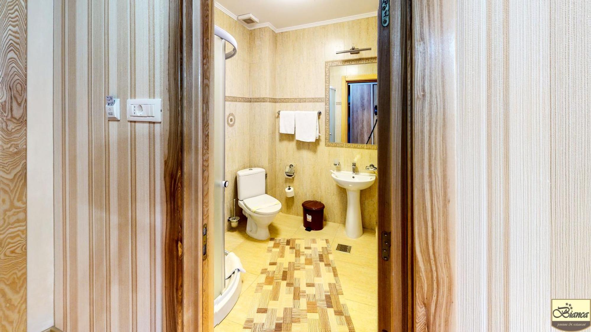 Cameră dublă cu balcon