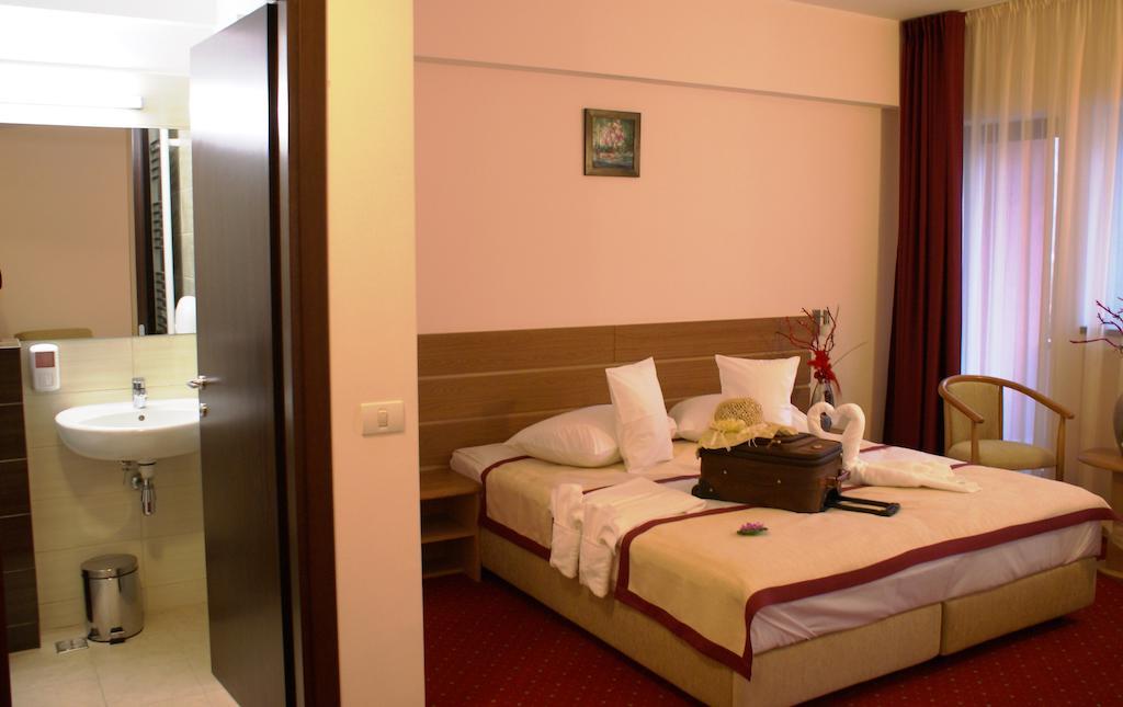 Standard Double Room,1773759133:JPEG