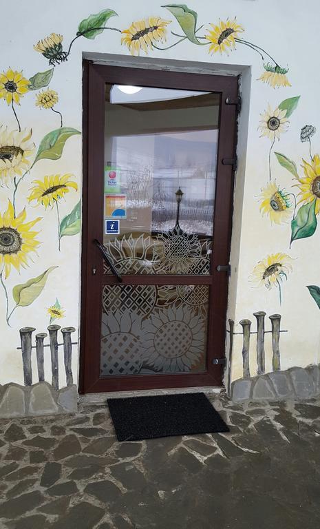 Cameră triplă