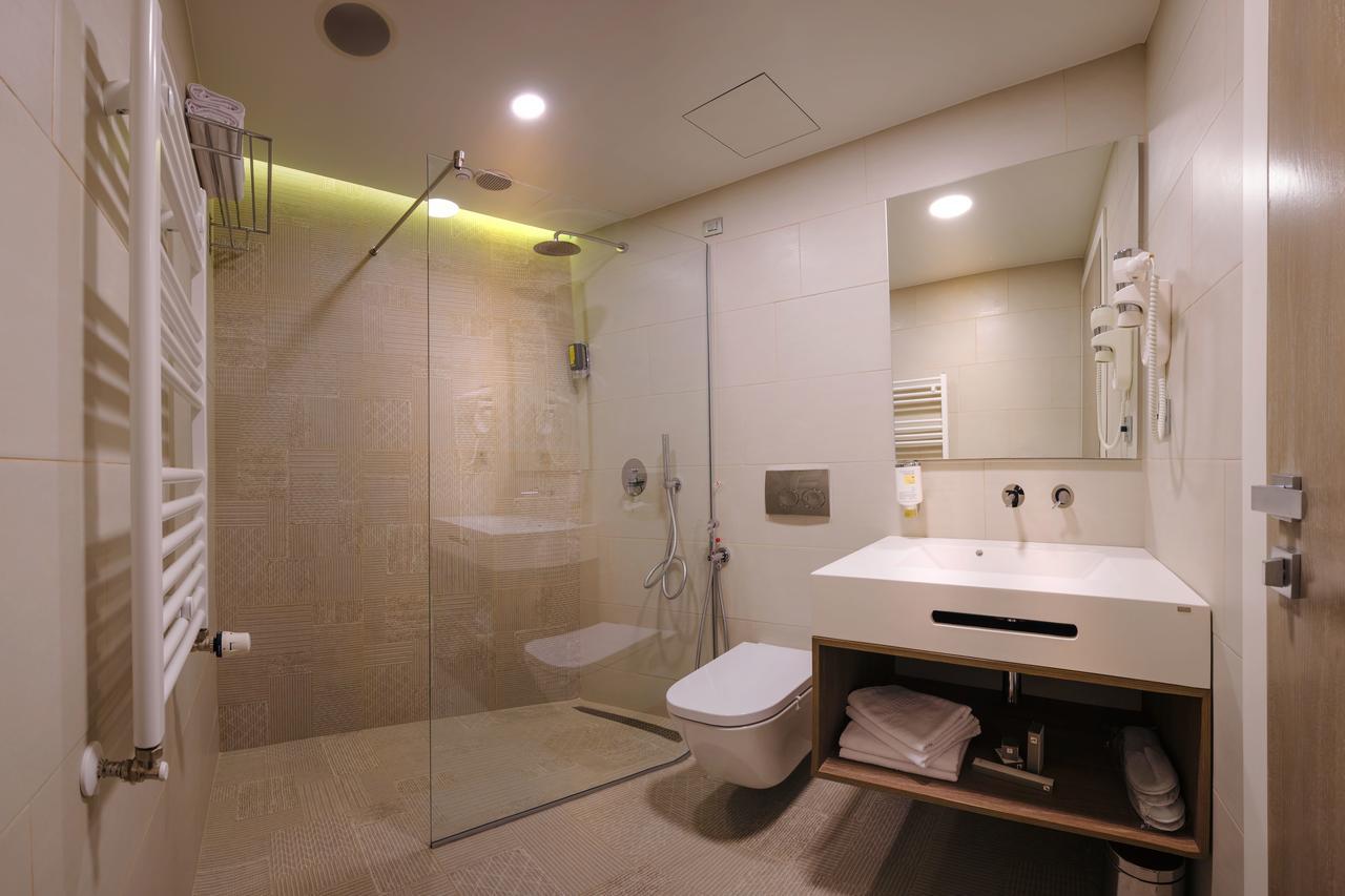Business One-Bedroom Apartment