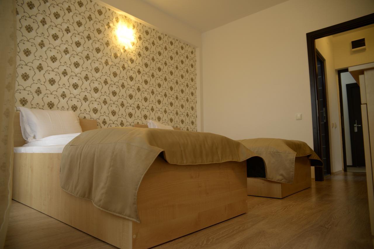 Cameră twin cu balcon