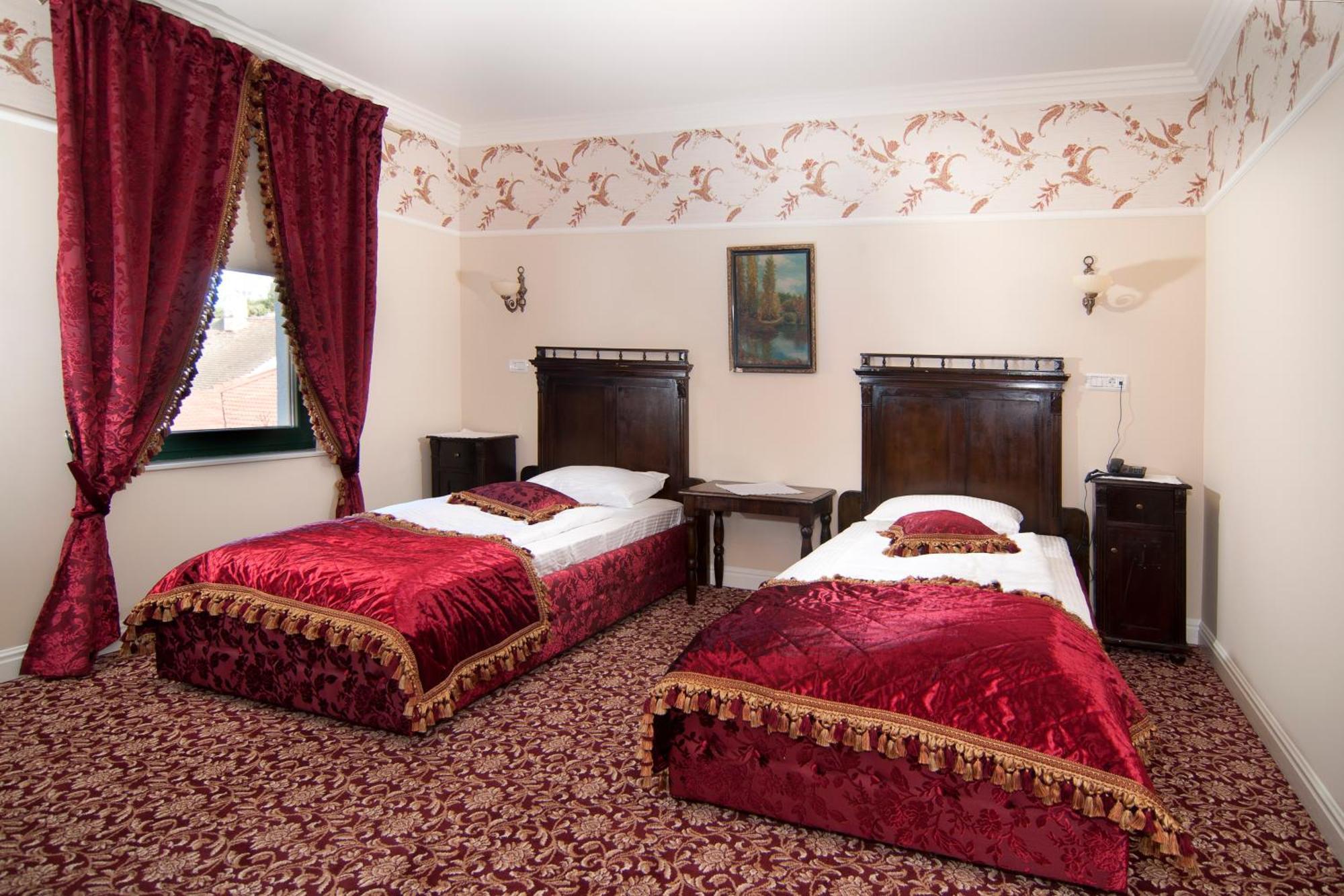 Standard Twin Room,1259621737:JPEG