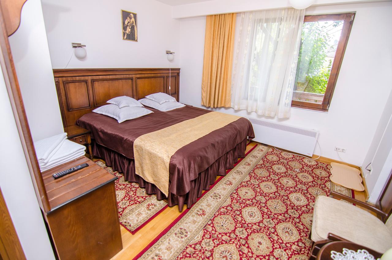 Double Room,721258621:JPEG