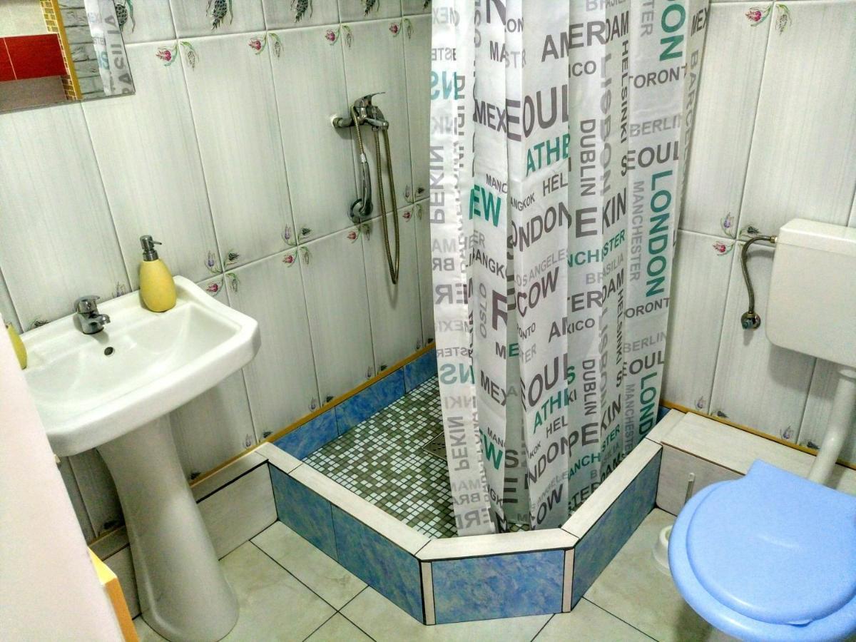 Cameră triplă cu balcon
