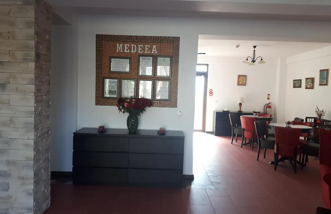 Medeea-1