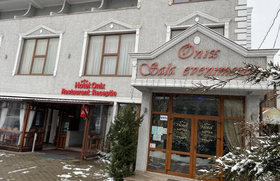 Hotel Onix-1