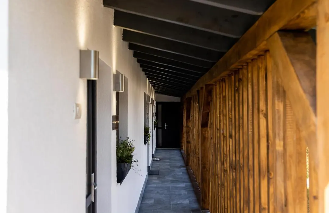 Corvin Guesthouse-1