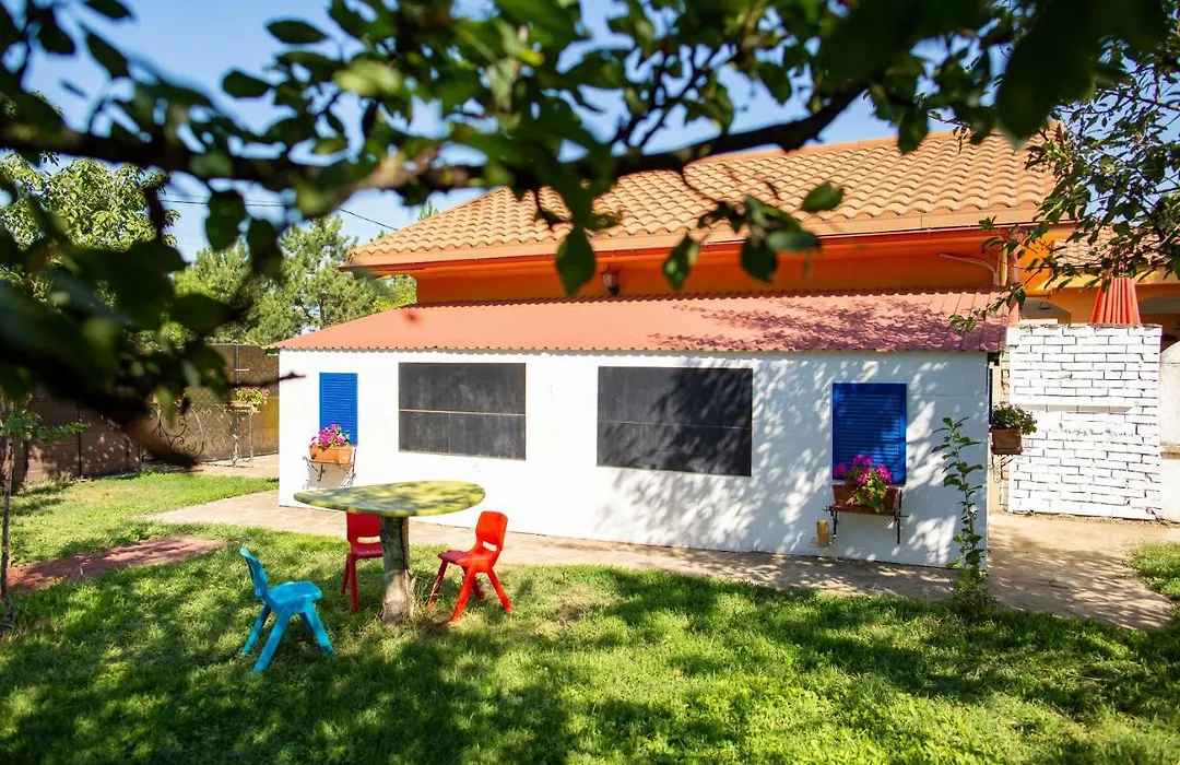 La Conac-1