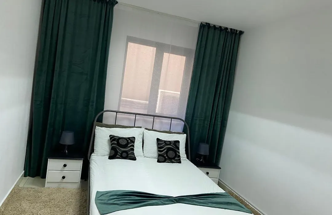 Aqua Apartman Satu Mare-1