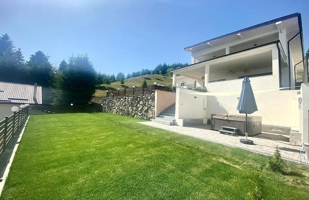 Alpin House Colibita-1
