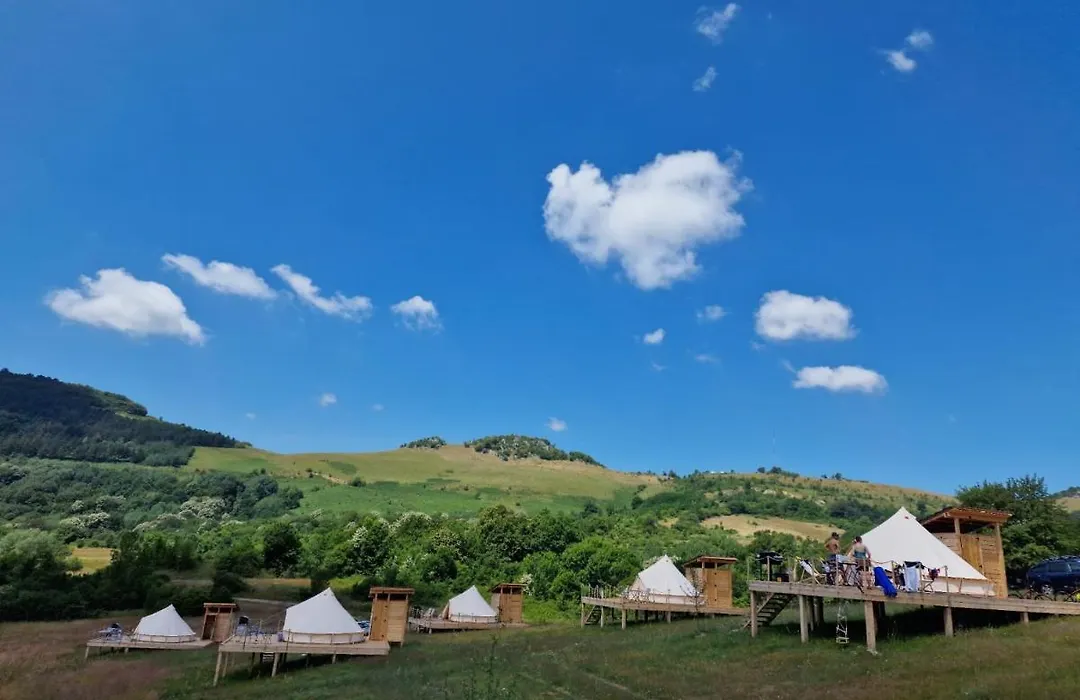The Hunters Glamping-1