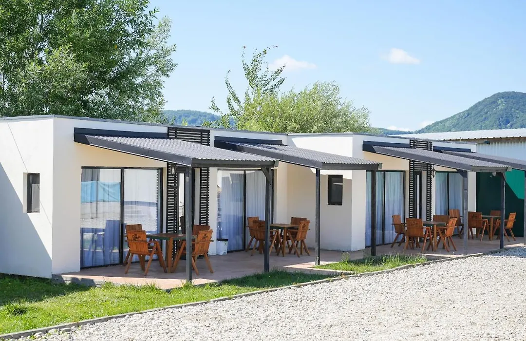 Bungalowuri "Doi Cocosi "-1