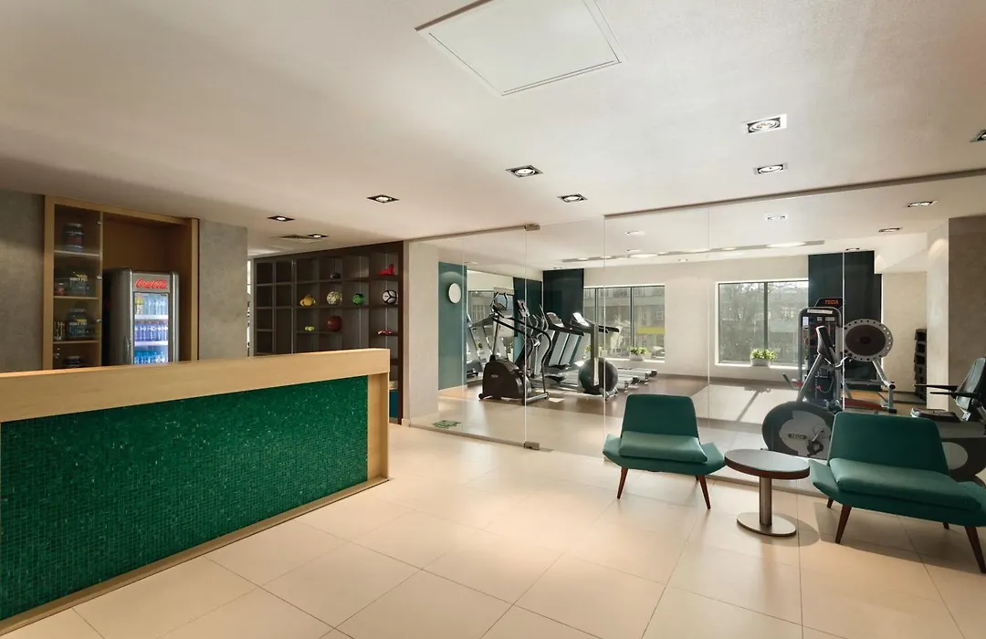 Hotel Ramada Pitesti-1