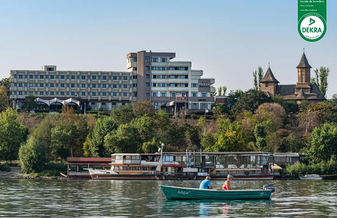 Faleza Hotel By Vega-1