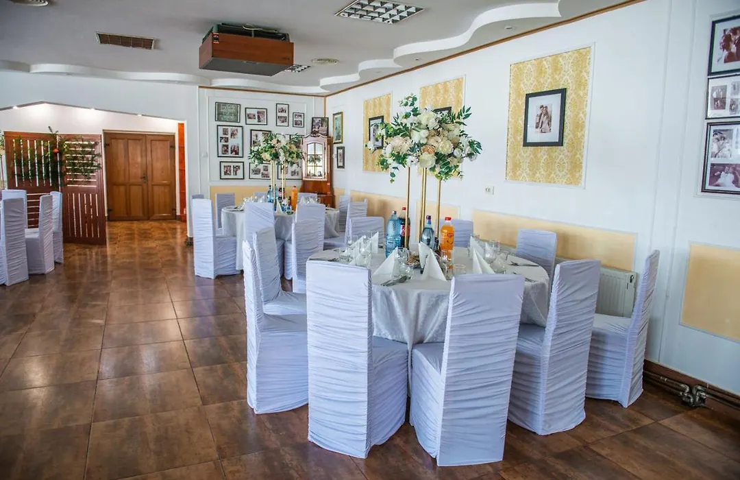 Hotel Horezu-1