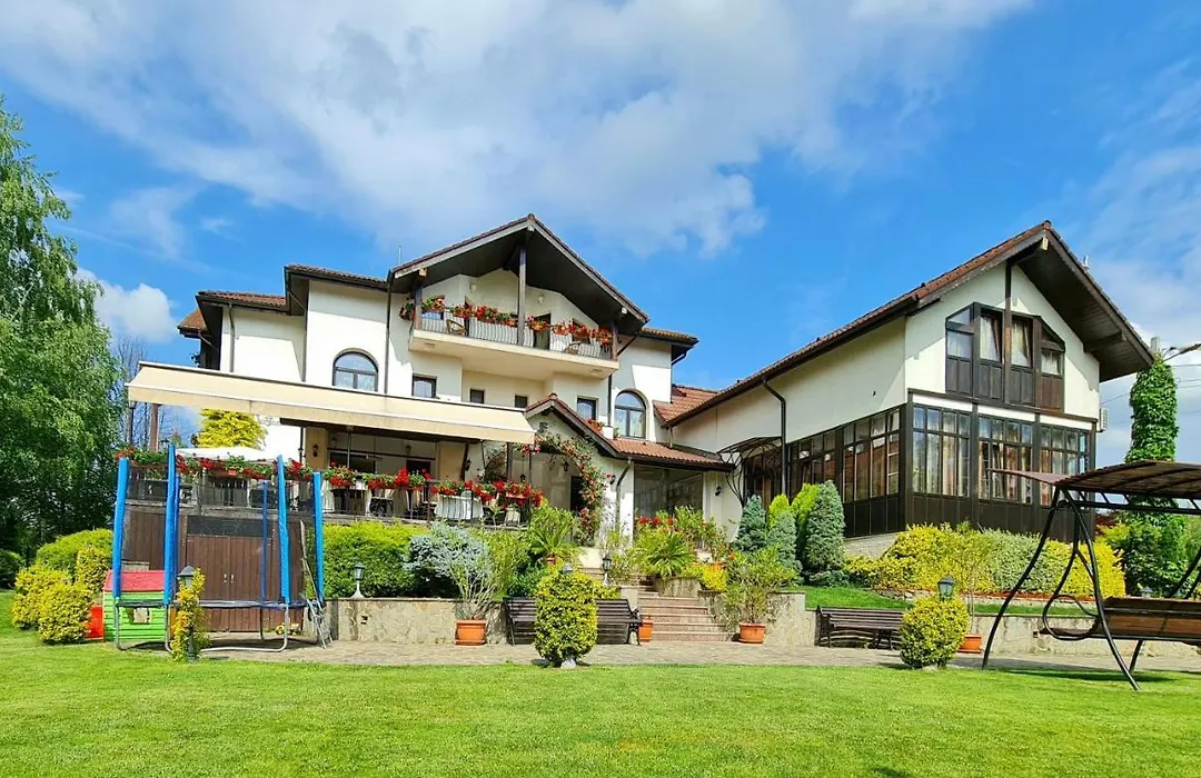 Casa Domneasca-1