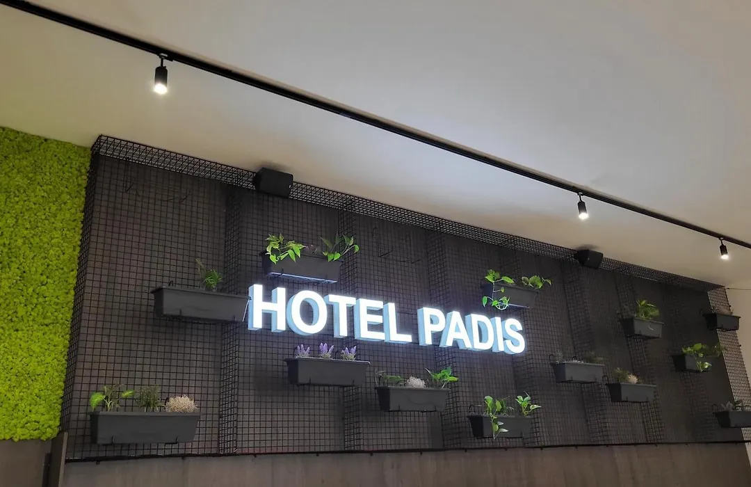 Hotel Padis-1
