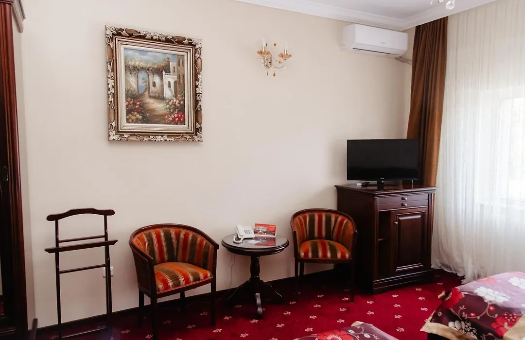 Hotel Capitol-1