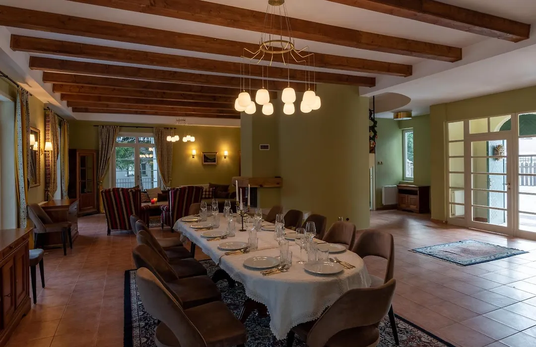 Vila Cetina-1