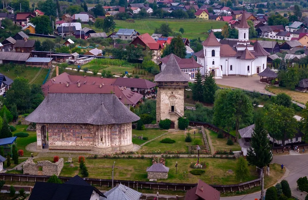 Bukovina Blue-1