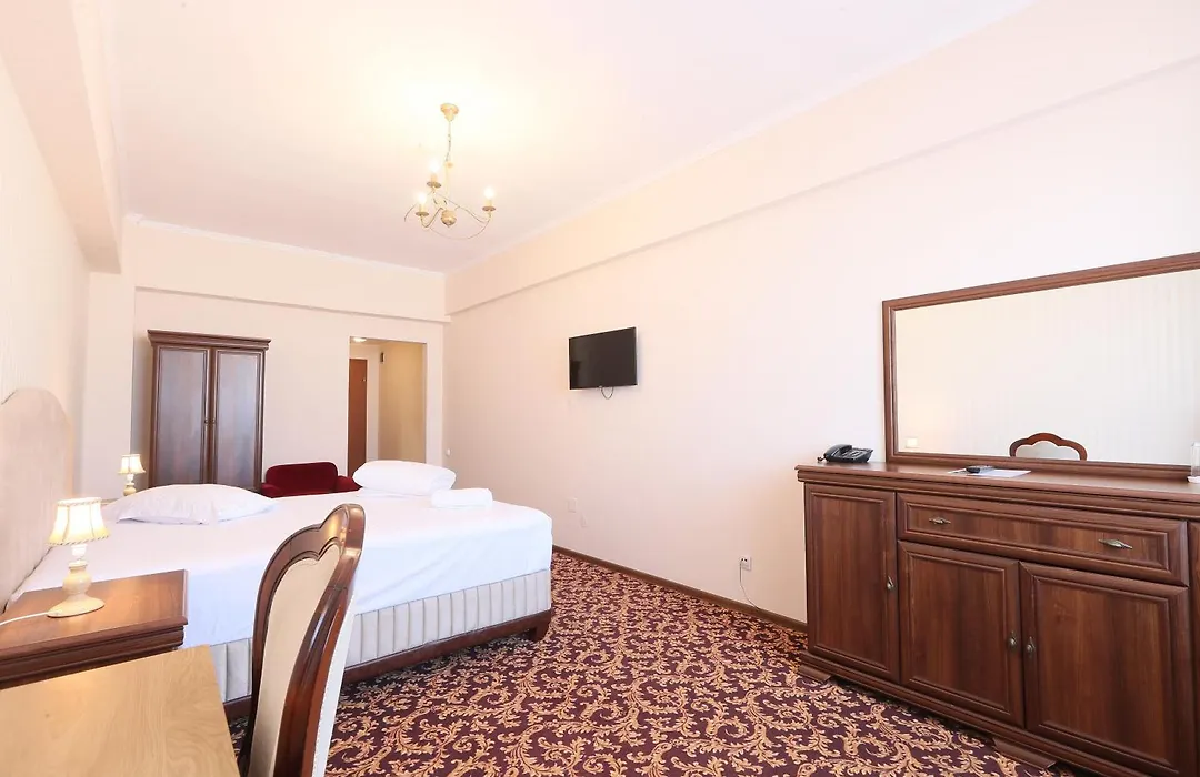 Hotel Impero-1