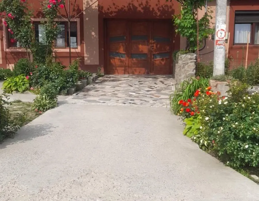 Casa Elena Eselnita-1
