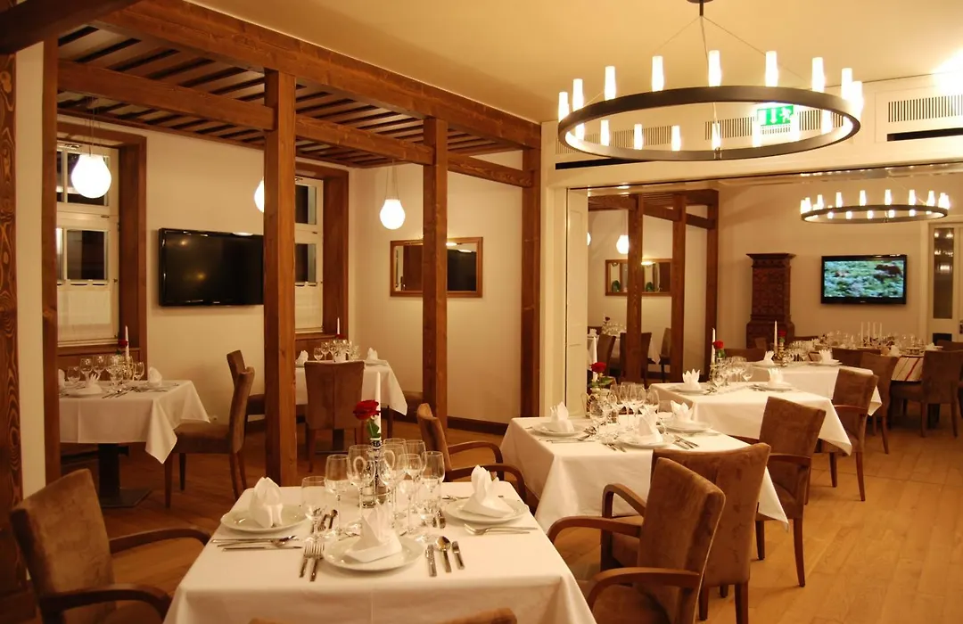 Hotel Pacsirta-1