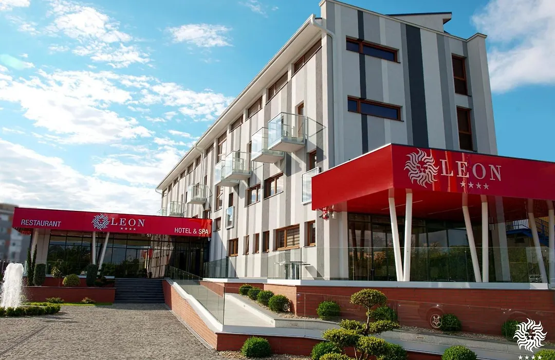 Hotel Leon & Spa-1