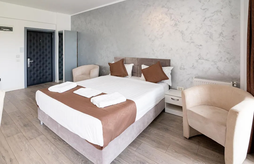 Miramare Residence Aparthotel-1