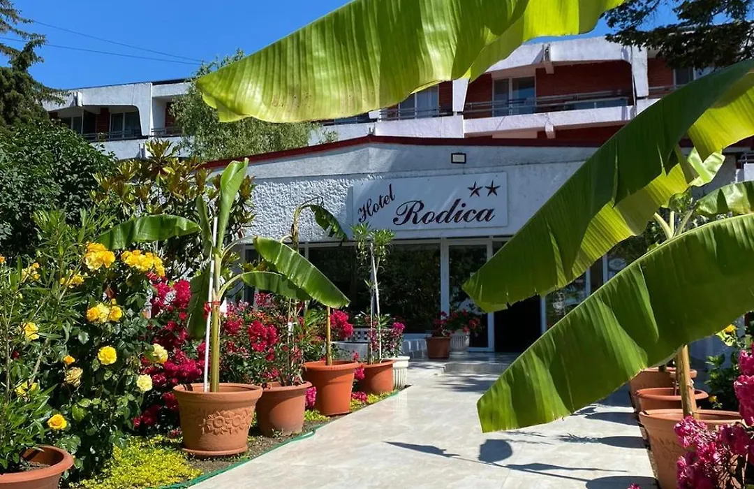 Hotel Rodica-1
