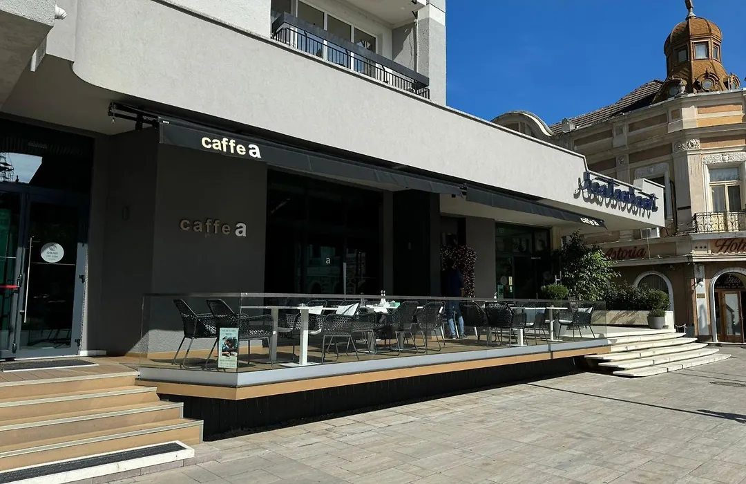 Hotel Aurora-1