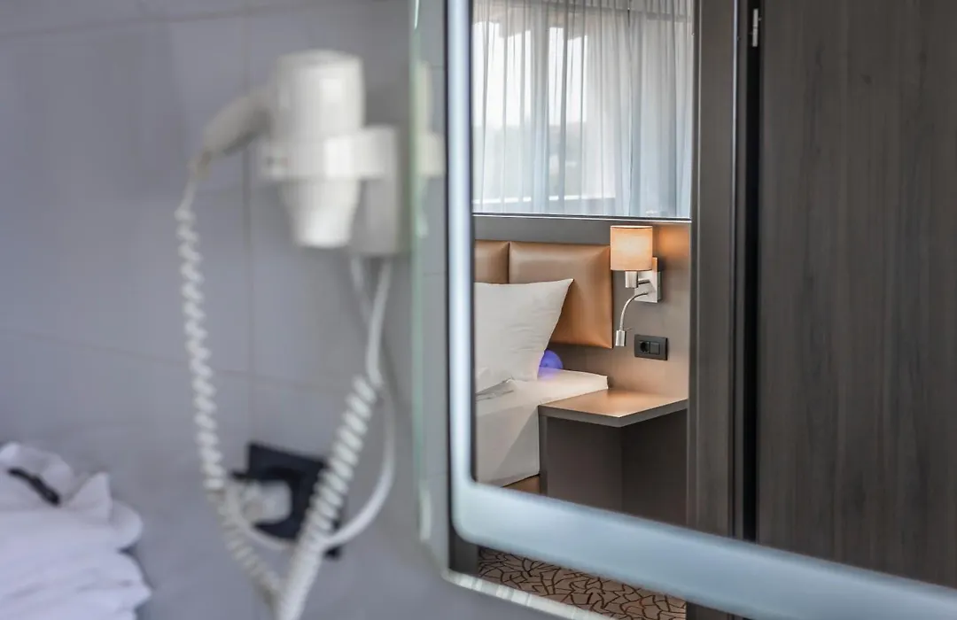Charm Boutique Hotel-1