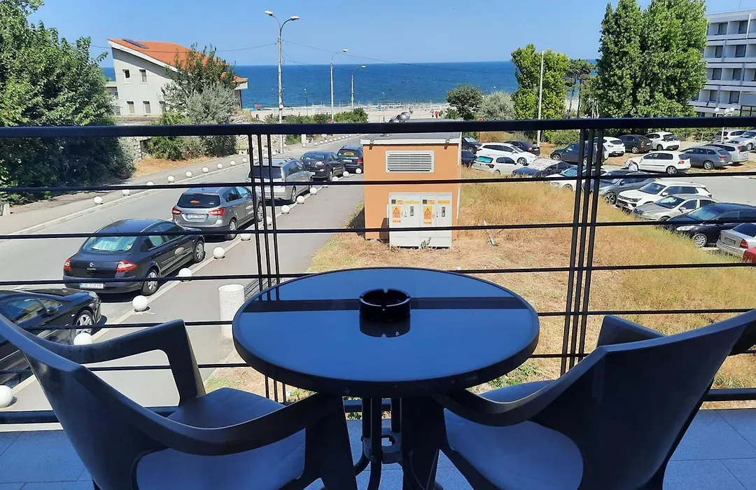 Vila Tropicana-1