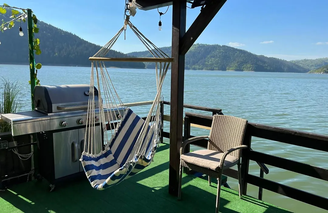 Holiday Bicaz Bungalows On The Lake-1