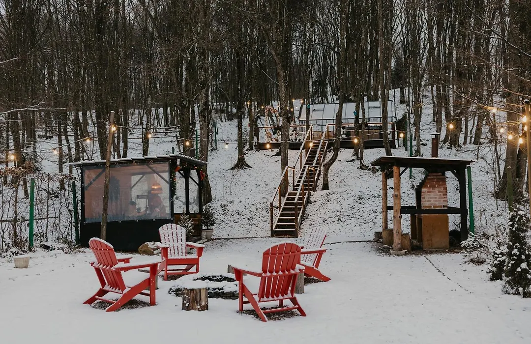 Montebello Chalet-1