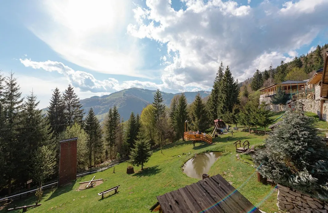 Complex Turistic Alpina Blazna Sant-1