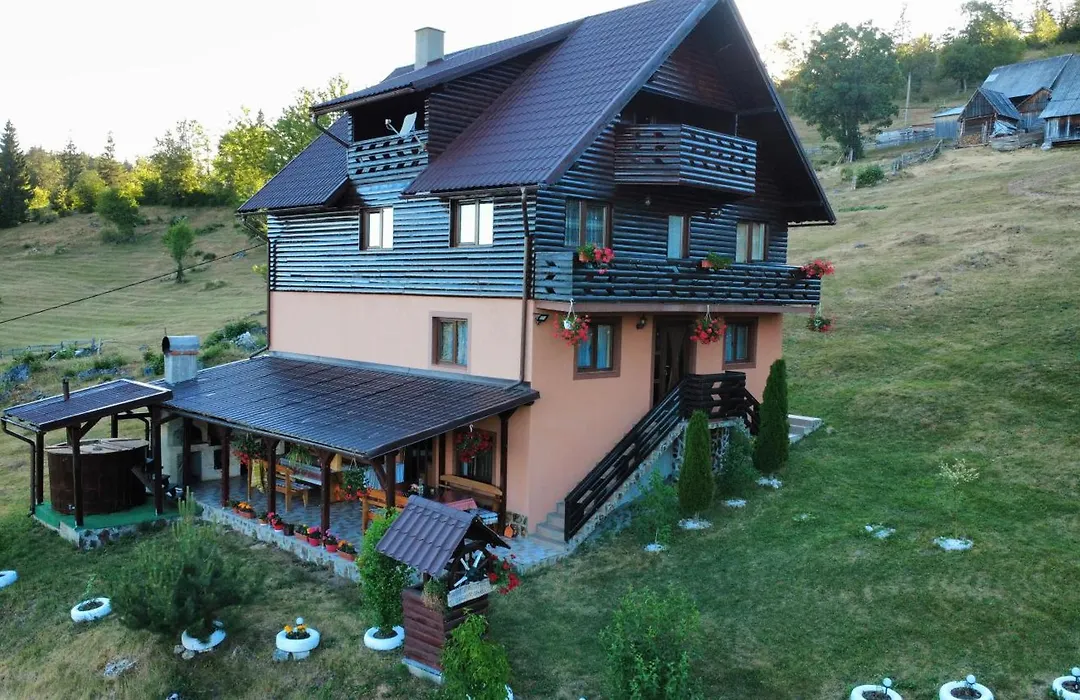Cabana Georgiana Maria-1