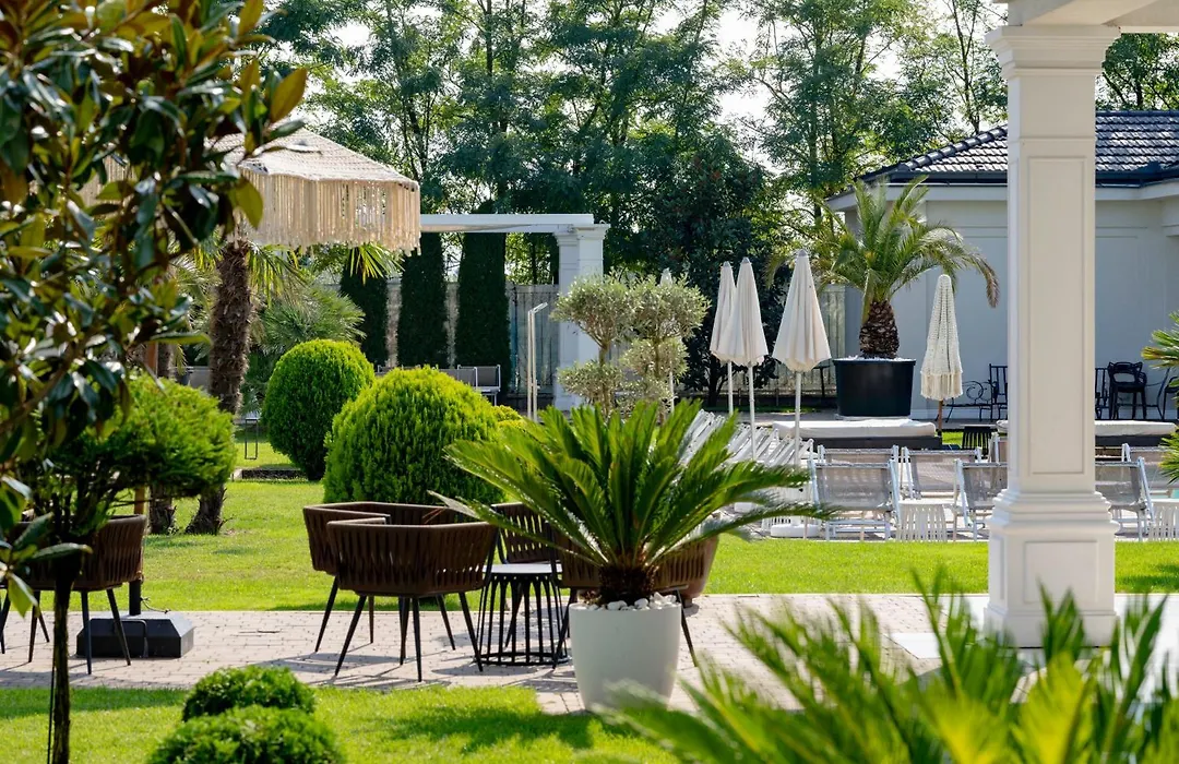 J'Adore Boutique Hotel-1