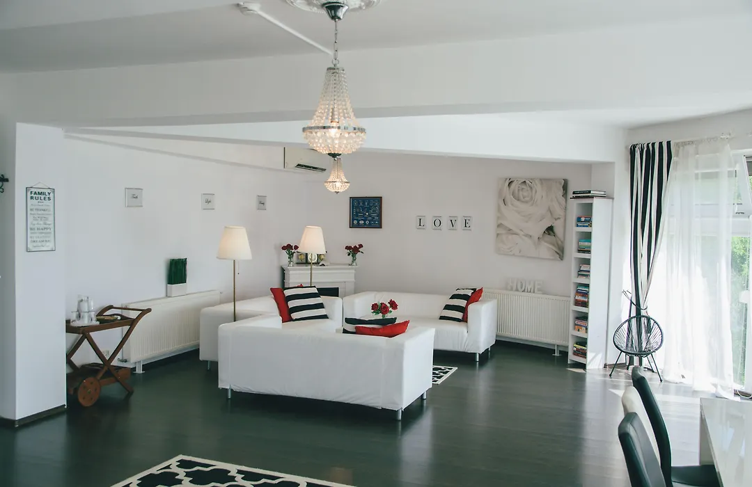Youness Wellness Clinic & Retreats-1