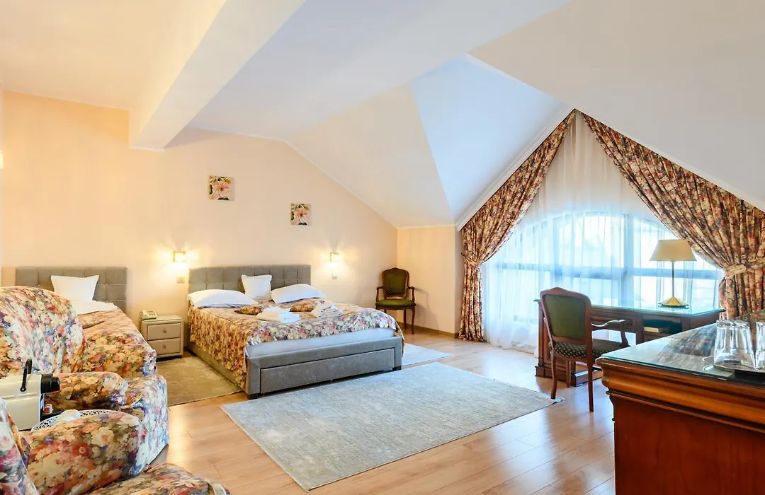 Hotel Maria-1