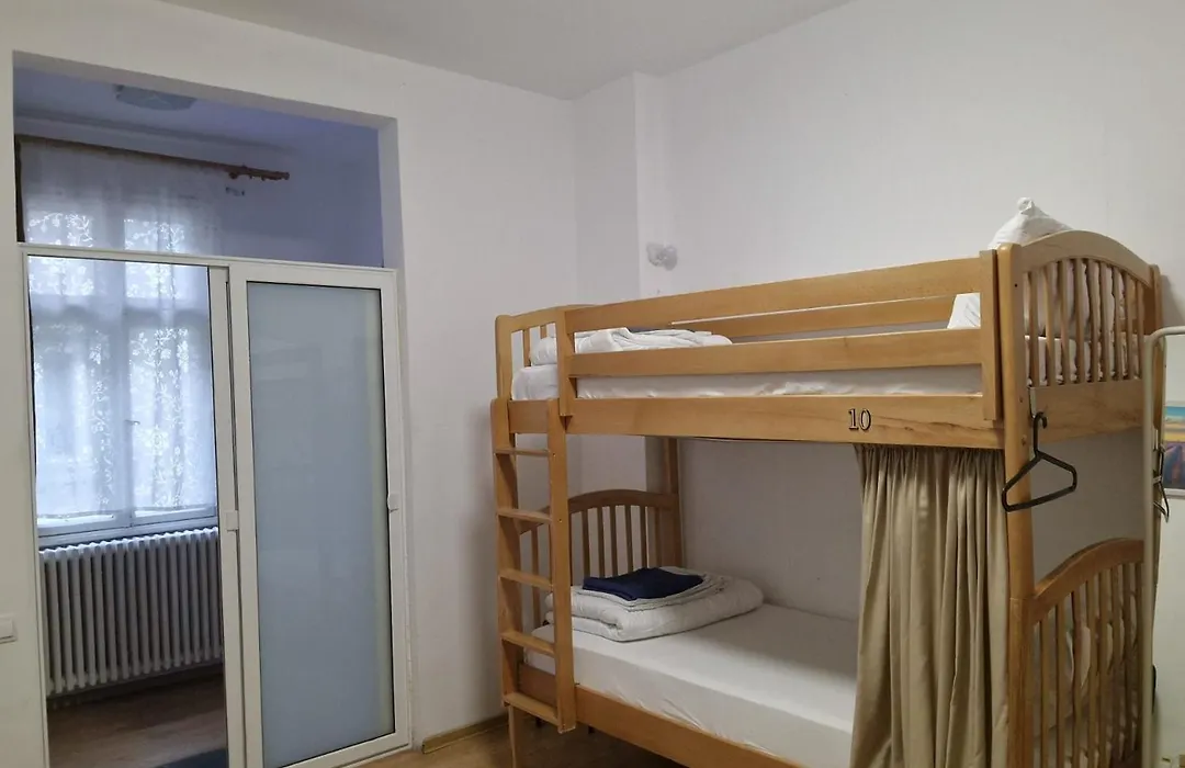 Hostel Andrei-1