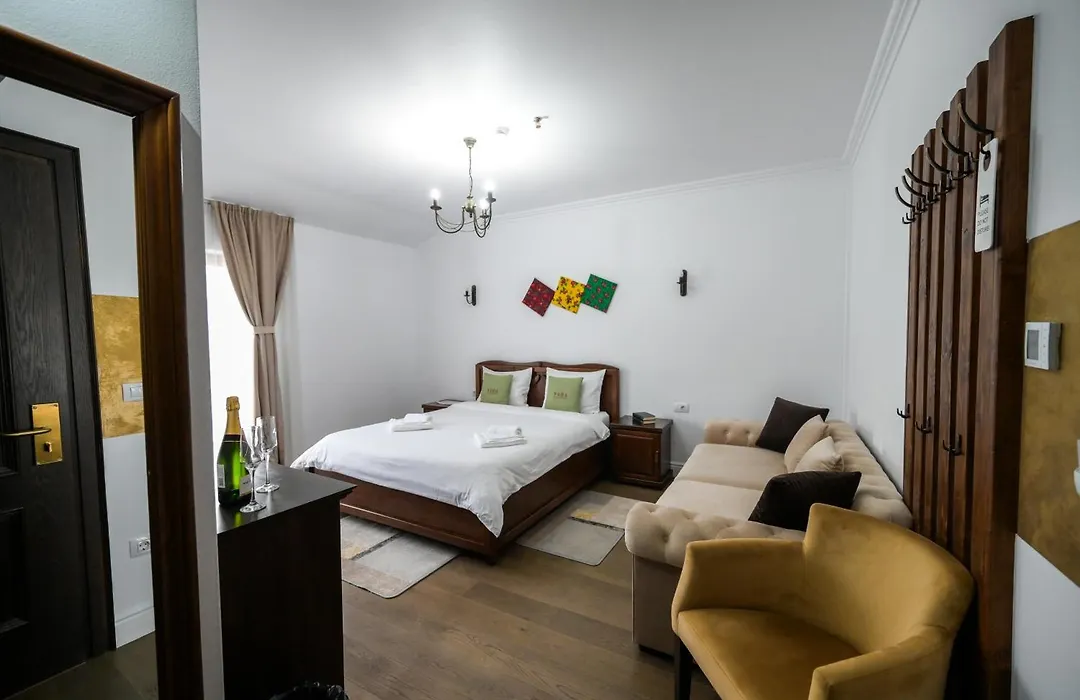 Hotel Yara-1