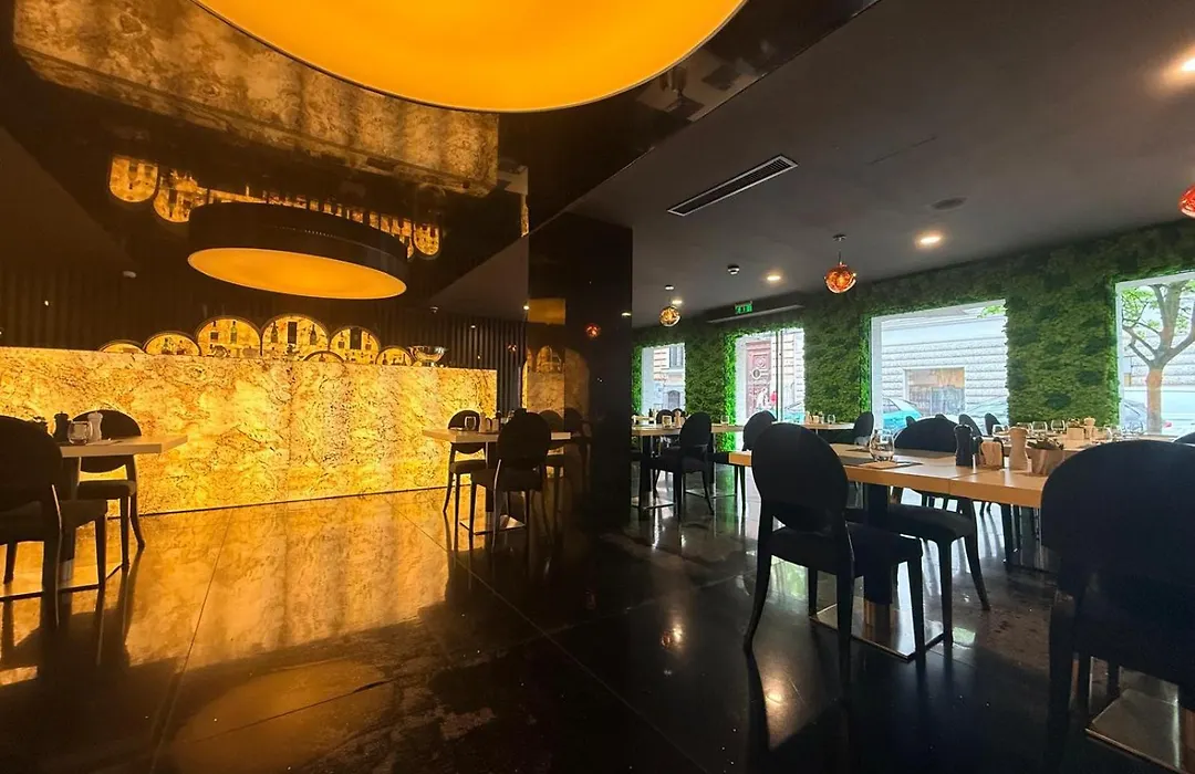 Plaza V Executive Hotel-1