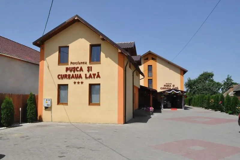 Pensiunea Pusca si Cureaua Lata-1