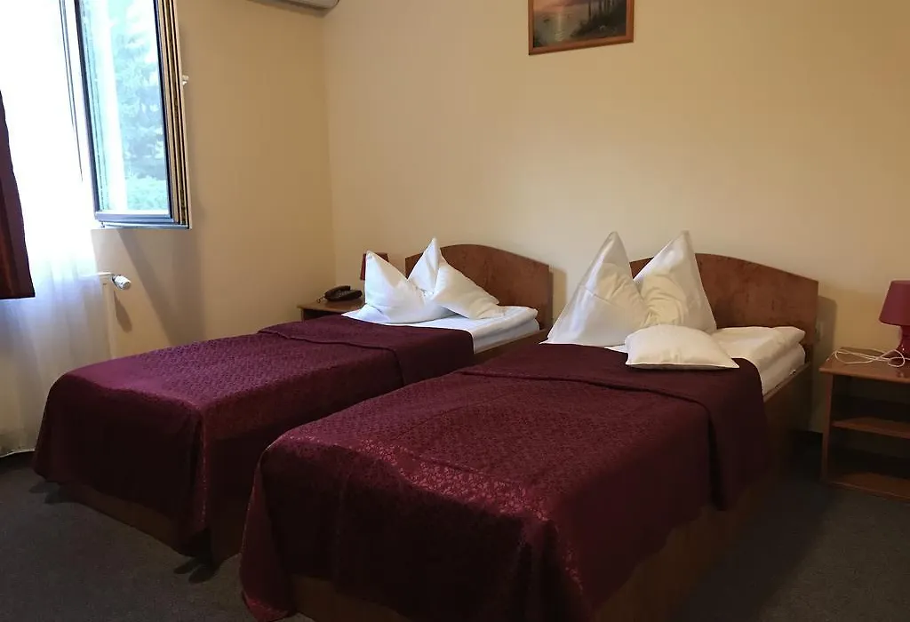 Hotel Cardinal-1