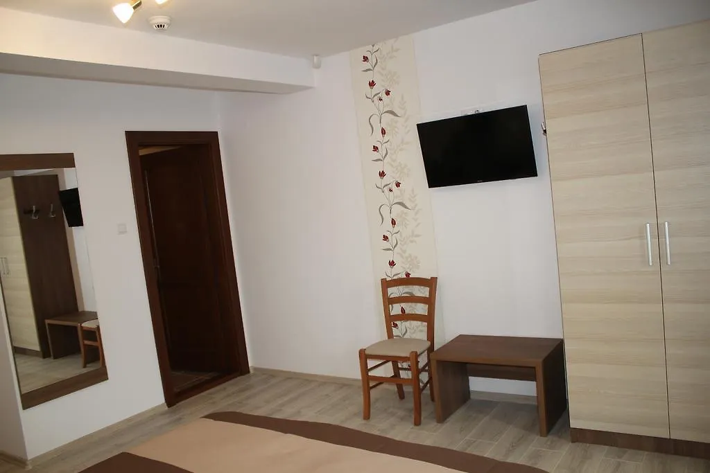 Casa 77*** Praid-1