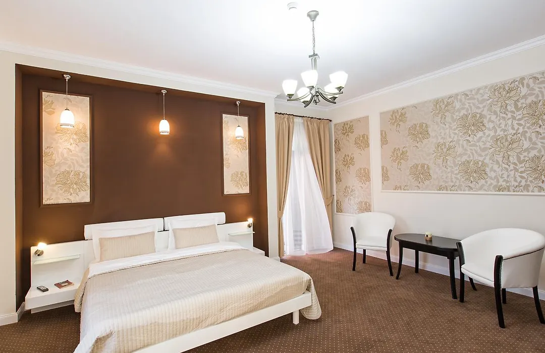 Prestige Hotel-1